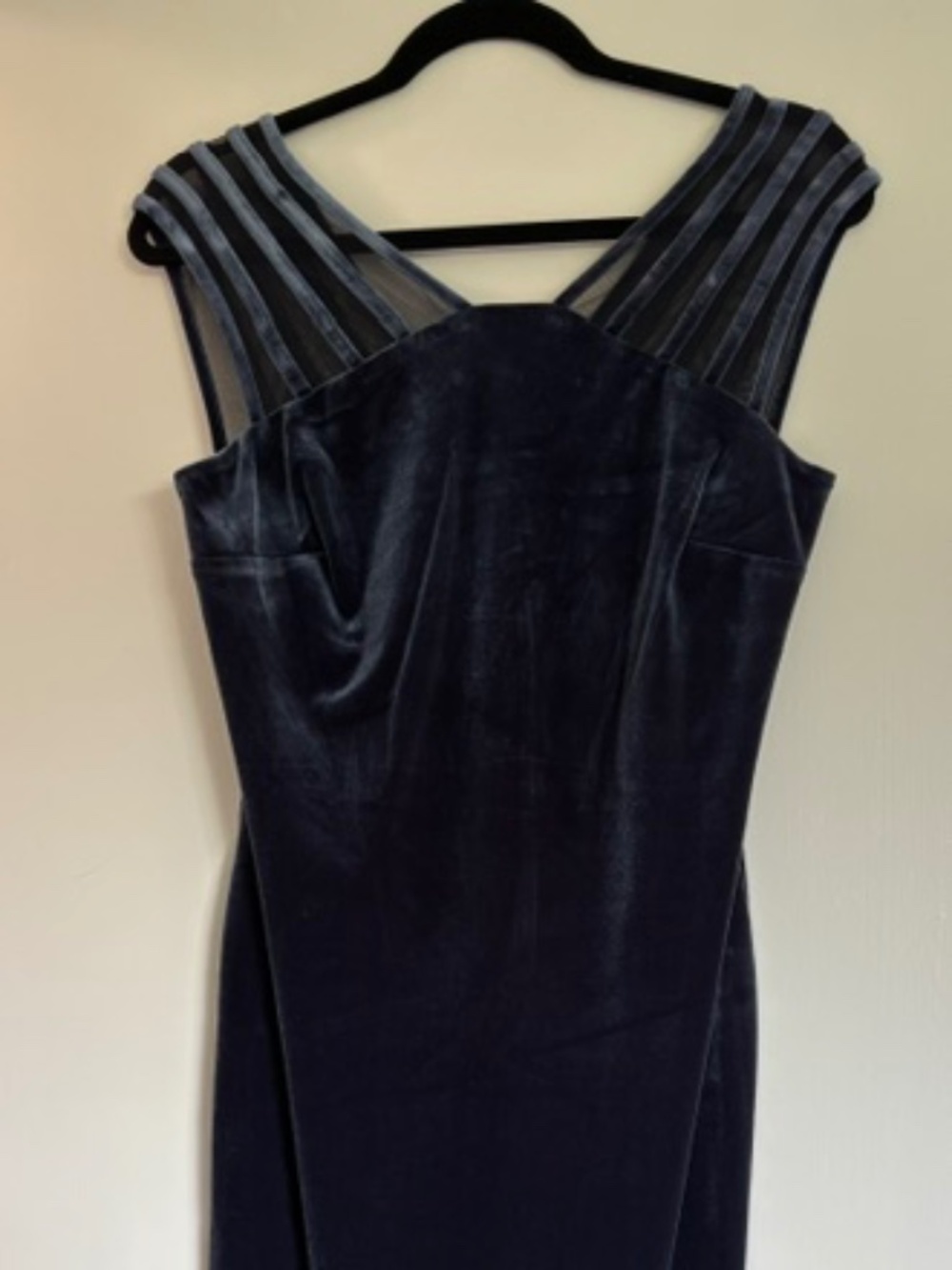 En Focus Rich Blue Velvet Sheath Dress